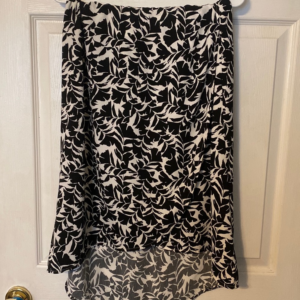 •Skirt•